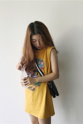 Áo Thun Không Tay Form Dài Vàng