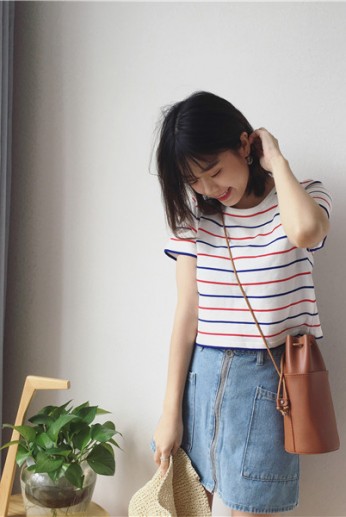 Áo Thun Sọc Ngang Trắng