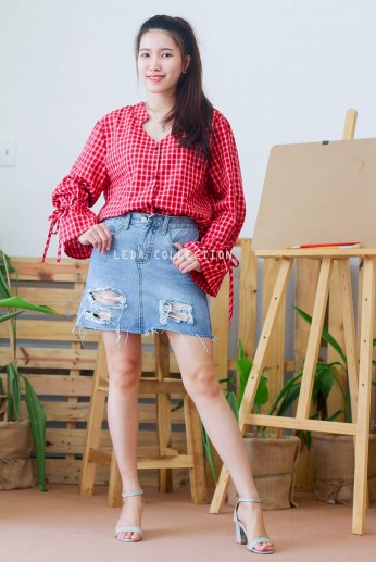 Chân váy jean ngắn rách trước-Xanh lợt-M